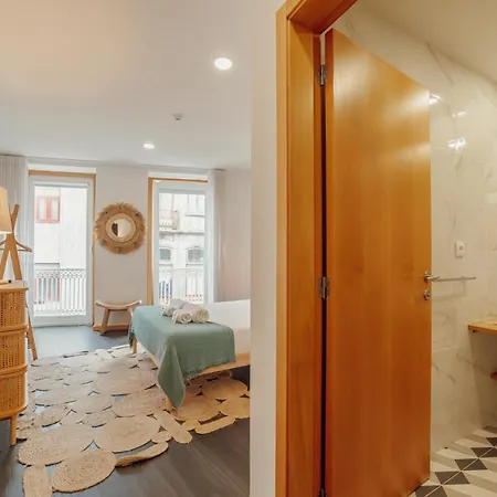 Aliados Suites By Homing Guest house