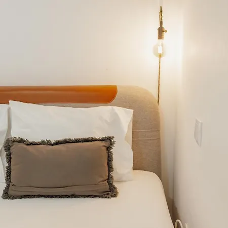 Aliados Suites By Homing Guest house