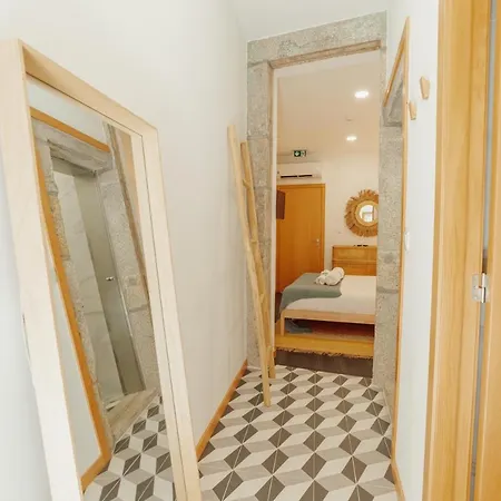 Aliados Suites By Homing Guest house
